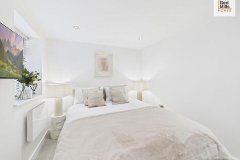 CAM04261G0-PR0110...