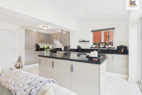 CAM04261G0-PR0113...