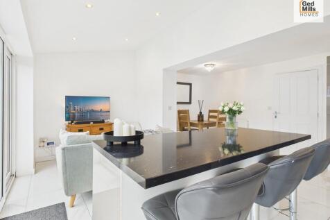 CAM04261G0-PR0113...