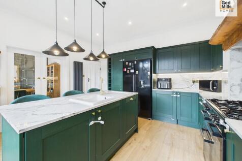 CAM04261G0-PR0114...