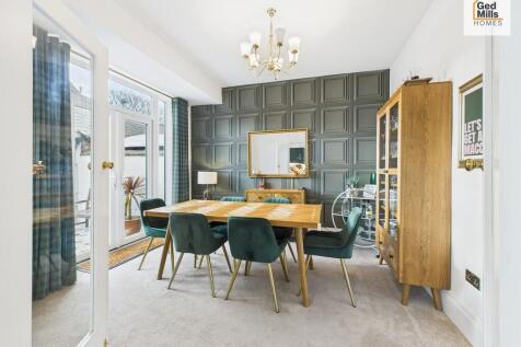 CAM04261G0-PR0114...