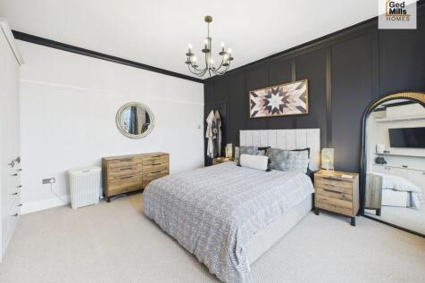 CAM04261G0-PR0114...