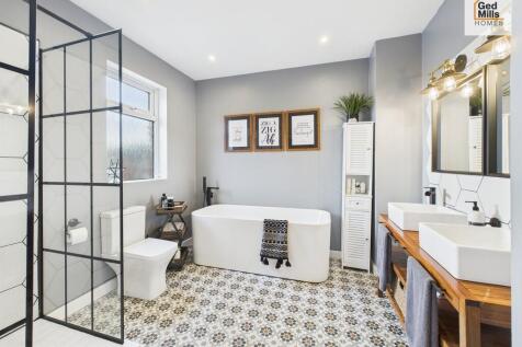 CAM04261G0-PR0114...