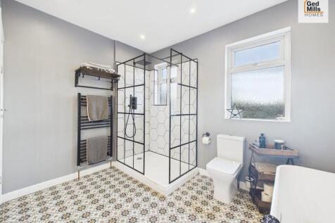 CAM04261G0-PR0114...