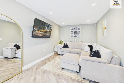 CAM04261G0-PR0115...