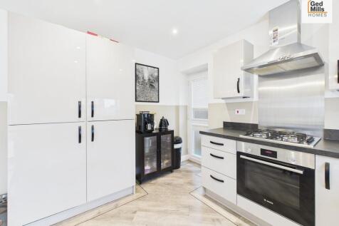 CAM04261G0-PR0115...