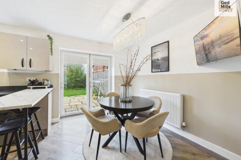 CAM04261G0-PR0115...