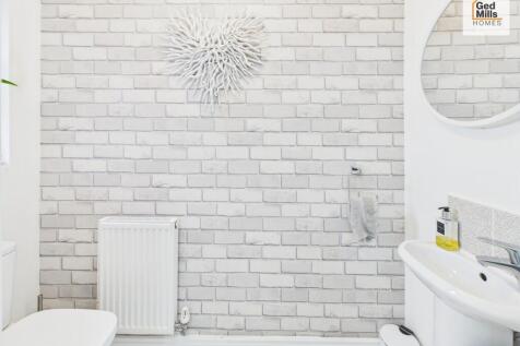 CAM04261G0-PR0116...