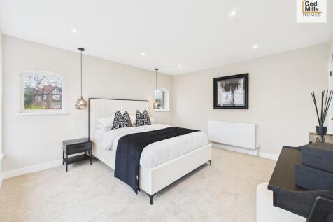 CAM04261G0-PR0117...