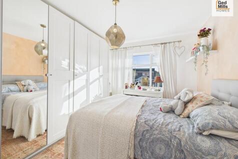 CAM04261G0-PR0118...