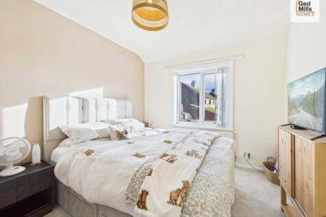 CAM04261G0-PR0119...