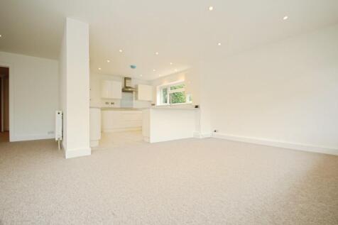 LOUNGE KITCHEN