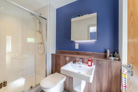 En Suite bed 2