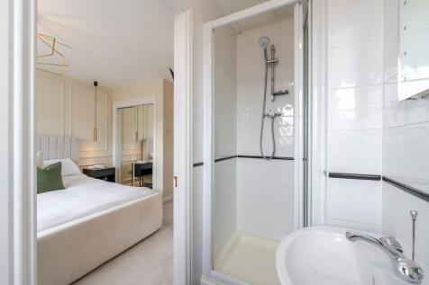 En  Suite
