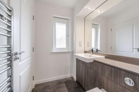 Bedroom 1 En-suite