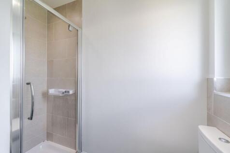 Bedroom 2 En-suite