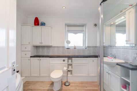 Upstairs bathroom