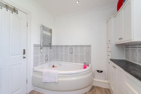 Upstairs bathroom