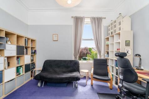 Bedroom 4/Study