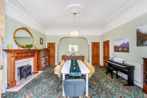 Lounge 1
