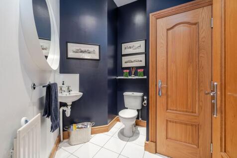 Cloakroom Wc