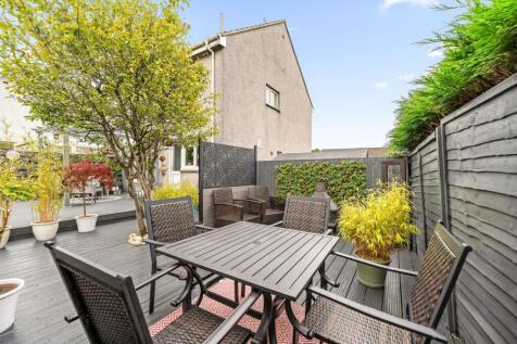 Decking Area 2