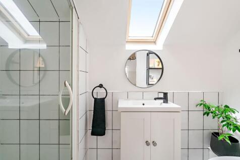 Bedroom One En-suite