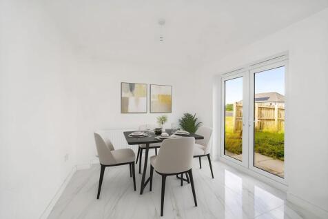 Dining room Staged