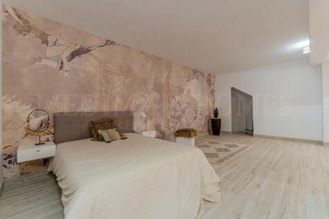 Underbuild (extra)