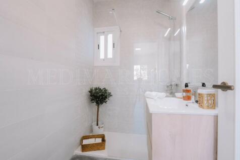 Annex Shower Room