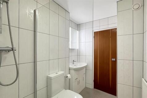 Master Bedroom En Suite