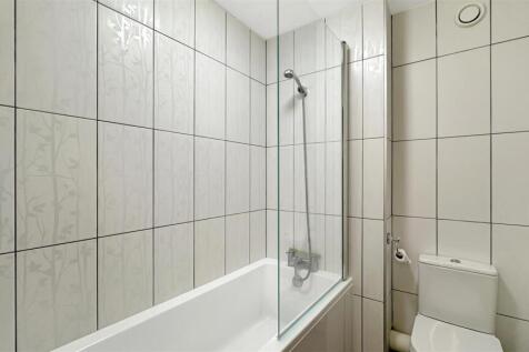 Bedroom Two En Suite