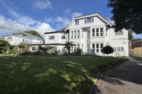 Rear/Communal Gardens