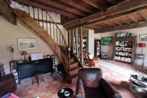 Property Image 4