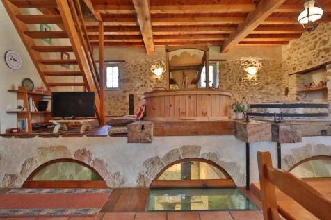 Property Image 8