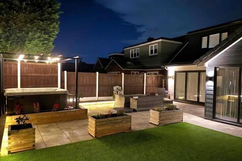 10 Arrowsmith rear2.jpg