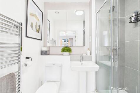 En Suite Bathroom