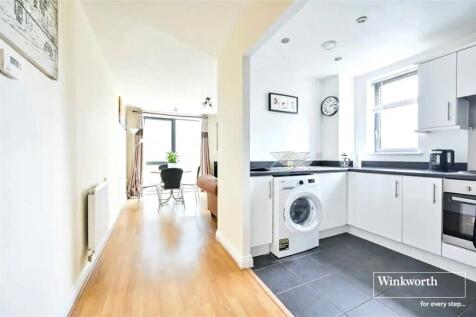 Kitchen / Lounge