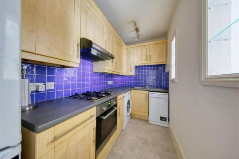 Kitchen 1.jpeg