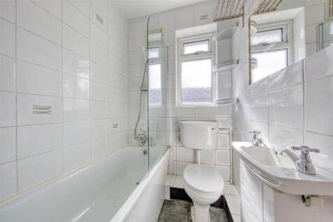Bathroom.jpg