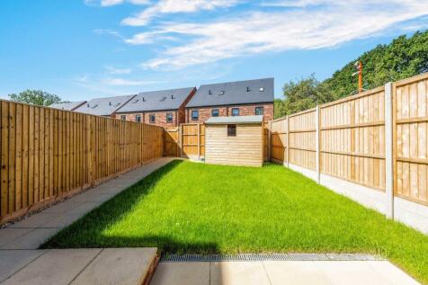 FAIRWAYS, HOUSE 1- Garden 2.jpg