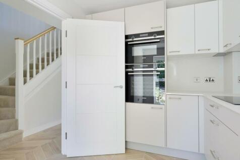FAIRWAYS, HOUSE 1- Kitchen 3.jpg