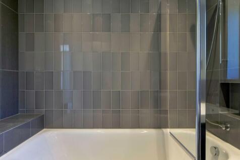 FAIRWAYS, HOUSE 1- Bathroom Tiles.jpg