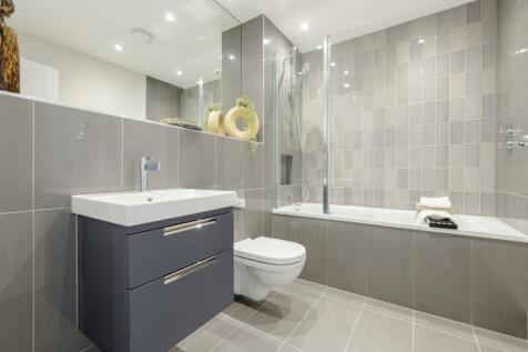 Bed 1 Ensuite