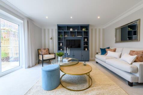 Spacious but cosy lounge