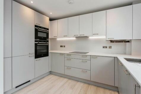 High-Spec Kitchen