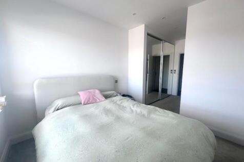 bed 22.jpg