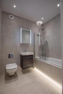 Apt 23 Bathroom.jpg