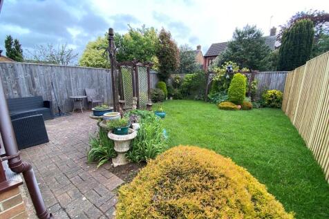 Garden to Rear