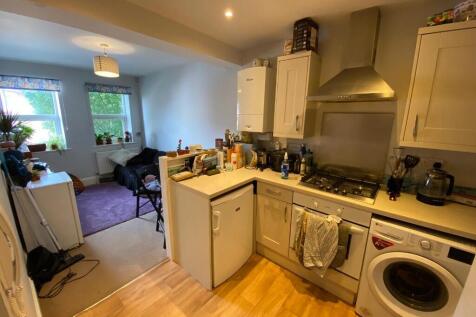 Kitchen / Lounge